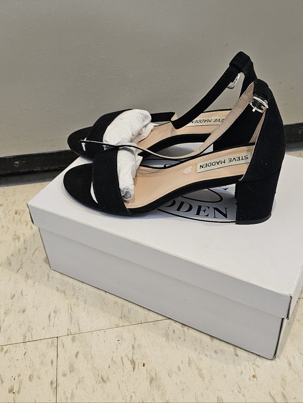 Steve Madden Black Suede Block Heel Sandals